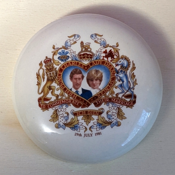 1981 Charles & Diana Wedding Tea Caddy by Sadler England - Vintage - Royalty - Picture 3 of 5